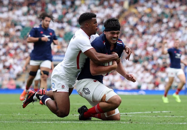 Rugby: le XV de France retourne la situation et l'emporte face à l'Angleterre à Twickenham