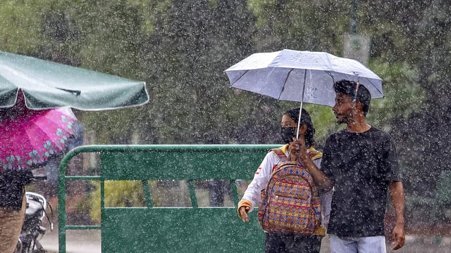 As per IMD data, Bengaluru will see mostly cloudy skies and intermittent rain throughout the week. 