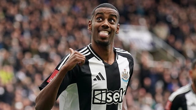 Liverpool will Alexander Isak verpflichten, müsste wieder eine Rekordsumme bieten.