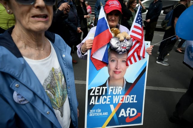 Die SPD dringt zunehmend auf eine rasche Entscheidung über ein AfD-Verbotsverfahren. "Meine Überzeugung ist: Wir müssen den Weg der Prüfung eines Verbotsverfahrens jetzt gehen", sagte Bundesjustizministerin Stefanie Hubig (SPD) den Funke-Zeitungen.
