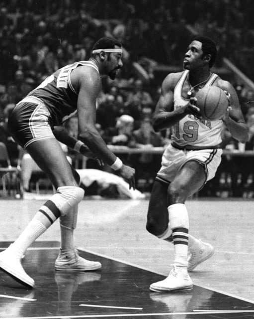 Willis Reed fighting off injury to play in Game 7 of the NBA Finals remains one of the sport&#39;s legendary feats.