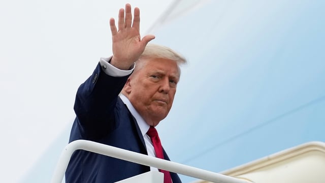 Trump (30)