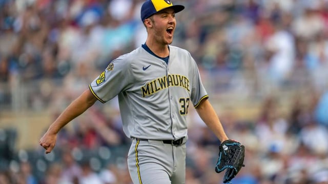 MLB: Milwaukee Brewers at Minnesota Twins