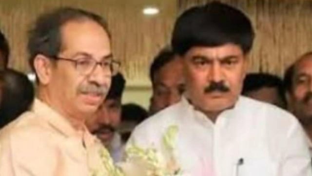 Shiv Sena (UBT) chief Uddhav Thackeray (left) on Sunday received yet another jolt as party secretary Sanjay Lakhe-Patil resigned. (HT Photo)