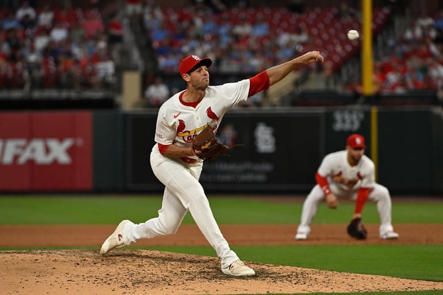 ST LOUIS, MISSOURI - JUNE 3: Steven Matz #32 of the St. Louis Cardinals pitches against the Kansas City Royals at Busch Stadium on June 3, 2025 in St Louis, Missouri.
