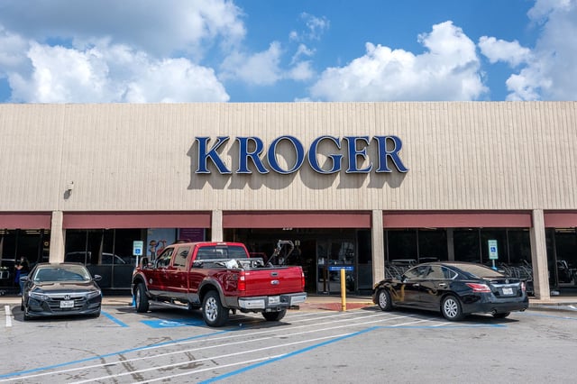 HOUSTON, TEXAS - SEPTEMBER 09: A Kroger grocery store is seen on September 09, 2022 in Houston, Texas. Kroger stock increased six percent as the company has surpassed profit and sales expectations.  (Photo by Brandon Bell/Getty Images)