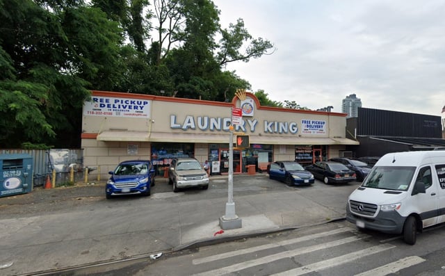 The victims got into an argument with the stabber outside Laundry King on Neptune Ave. near Cass Place in Sheepshead Bay about 10:40 p.m. Sunday, cops said. (Google)