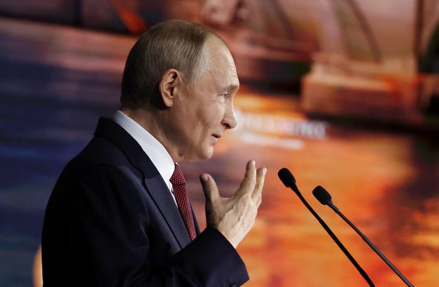 Russia's President Vladimir Putin delivers a speech during a plenary session of the St. Petersburg International Economic Forum (SPIEF) in Saint Petersburg, Russia, June 20, 2025. Sputnik/Vyacheslav Prokofyev/Pool via REUTERS/ File Photo