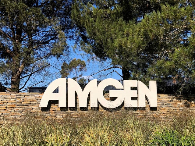 An Amgen sign is seen at the company's headquarters in Thousand Oaks, California, U.S., November 6, 2019. REUTERS/Deena Beasley/File Photo