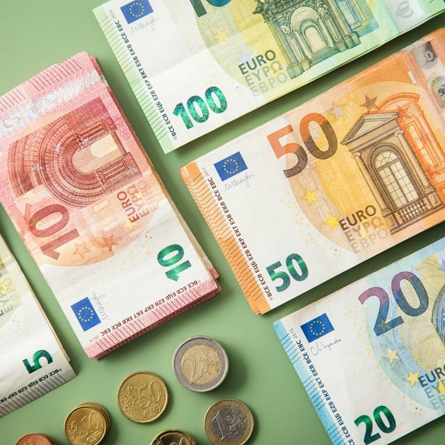 „Buy Now, Pay Later“-Angebote sollen einem Entwurf des Bundesjustizministeriums zufolge künftig als Verbraucherkredite gelten.