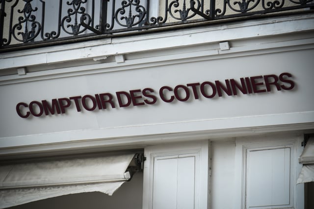 Le géant japonais Fast Retailing a préféré capitaliser sur sa marque phare, Uniqlo.