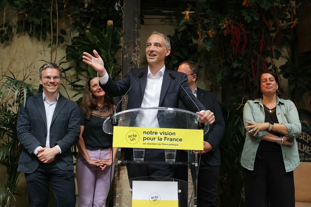 Le coprésident de Place publique, Raphaël Glucksmann, s’exprime lors de la conférence de presse « Notre vision pour la France », à Paris le 23 juin.