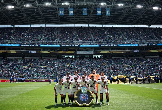 Soccer Football - FIFA Club World Cup - Group B - Seattle Sounders v Paris St Germain - Lumen Field, Seattle, Washington, U.S. - June 23, 2025 Paris St Germain players pose for a team group photo before the match REUTERS/Agustin Marcarian