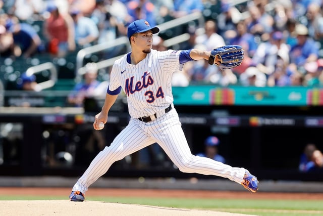 NEW YORK, NEW YORK - JUNE 12:  Kodai Senga #34 of the New York Mets pitches during the first inning against the Washington Nationals at Citi Field on June 12, 2025 in New York City. (Photo by Jim McIsaac/Getty Images)