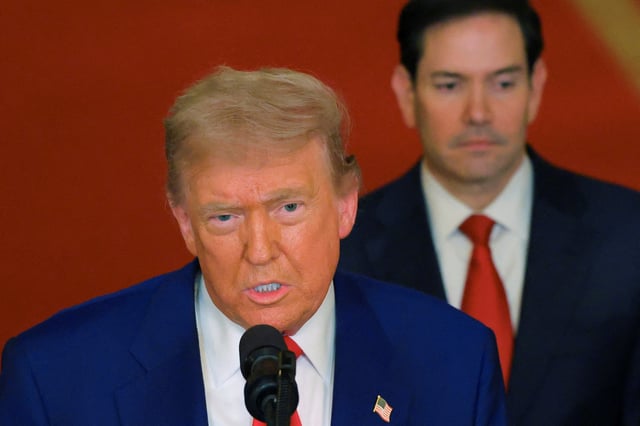 U.S. President Donald Trump delivers an address to the nation, accompanied by U.S. Secretary of State Marco Rubio, at the White House in Washington, D.C., U.S. June 21, 2025, following U.S. strikes on Iran's nuclear facilities. REUTERS/Carlos Barria/Pool/File Photo