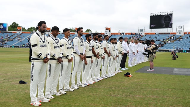 India vs England, 1st Test: Players from both sides are wearing black armbands to pay their respects to Dilip Doshi