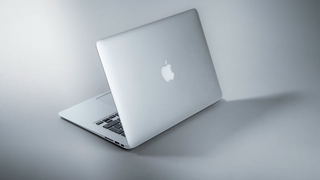 Apple’s ad teaching students how to ask parents for Macs is gone, raising questions about what works in today’s tech ads.
