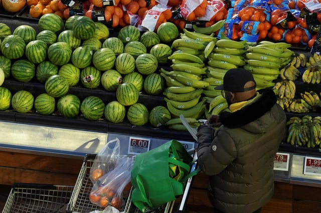 A person browses a grocery store following the announcement of tariffs on Canadian and Mexican goods by U.S. President Donald Trump, in Toronto, Ontario, Canada March 4, 2025. REUTERS/Arlyn McAdorey/File Photo
