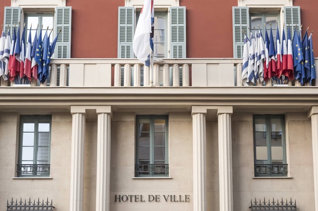 La façade de l'hôtel de ville de Nice, en octobre 2024. 