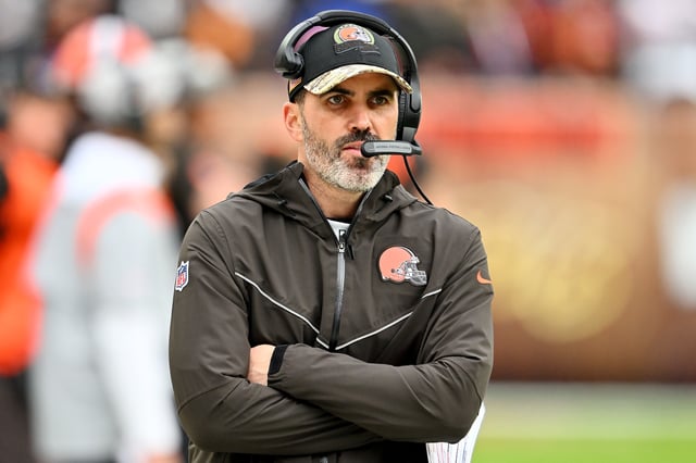 Head coach Kevin Stefanski of the Cleveland Browns reacts during the first half against the Tampa Bay Buccaneers at FirstEnergy Stadium on November 27, 2022 in Cleveland, Ohio.