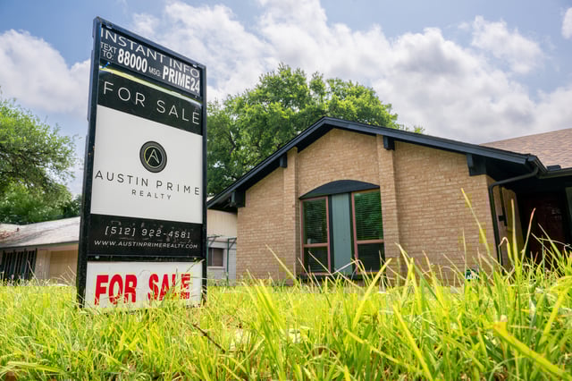 A home is seen for sale on April 24, 2025 in Austin, Texas. Home sales plummeted 5.9% in March, leading to the market&#39;s biggest decline since 2022.