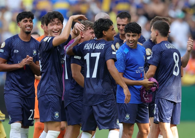 Soccer Football - FIFA Club World Cup - Group C - Auckland City v Boca Juniors - Geodis Park, Nashville, Tennessee, U.S. - June 24, 2025 Auckland City's Jerson Lagos and teammates celebrate after the match REUTERS/Carlos Barria