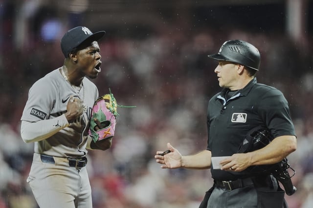 Yankees&#39; Jazz Chisholm Jr. was ejected from their loss to the Reds on Tuesday night.