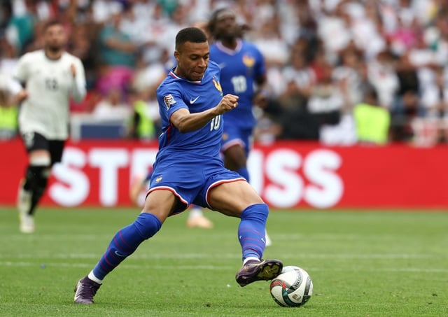 Kylian Mbappé lors du match pour la troisième place de la Ligue des Nations de l'UEFA entre l'Allemagne et la France à Stuttgart, en  Allemagne, le 8 juin 2025.