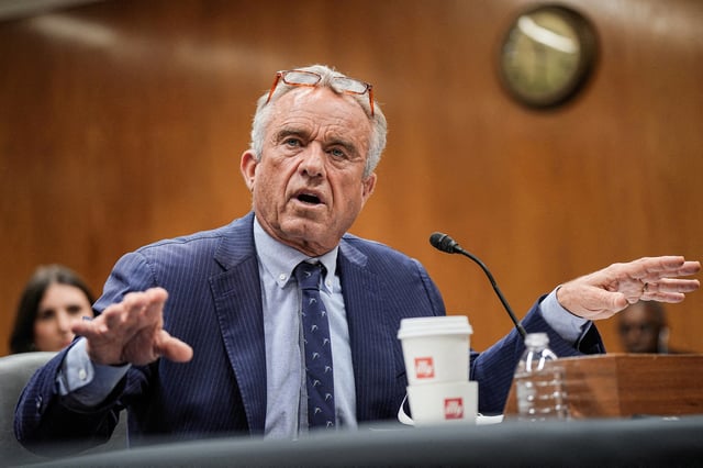 U.S. Health and Human Services (HHS) Secretary Robert F. Kennedy Jr. testifies before the Senate Committee on Appropriations hearing on the Department of Health and Human Services budget, on Capitol Hill in Washington, D.C., U.S., May 20, 2025. REUTERS/Ken Cedeno/File Photo