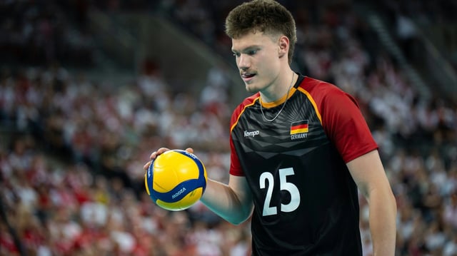 Mittelblocker Lukas Maase