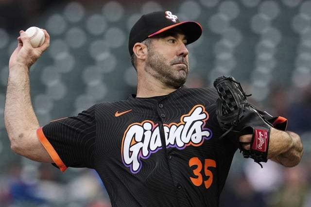 San Francisco Giants' Justin Verlander pitches to a Miami Marlins batter during the first inning of a baseball game Tuesday, June 24, 2025, in San Francisco. (AP Photo/Godofredo A. Vásquez)