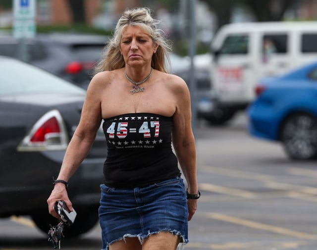 Lisa Fleischmann heads into the McHenry County Government Center on June 24, 2025, in Woodstock. (Stacey Wescott/Chicago Tribune)