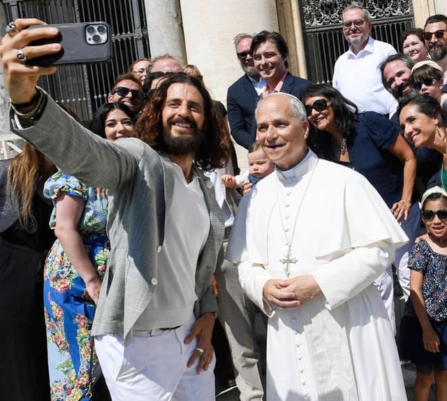 ‘Jonathan Roumie, the actor who plays Jesus on "The Chosen," snaps a selfie with Pope Leo XIV at the Vatican.