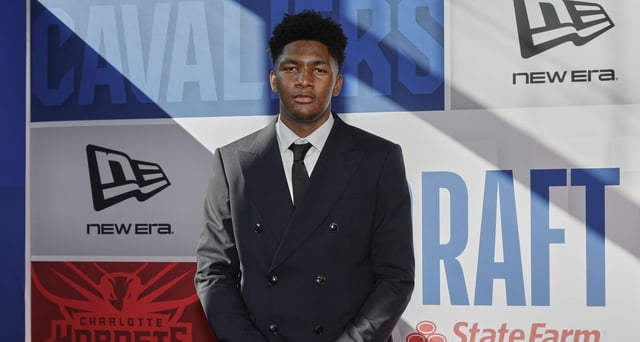 Derik Queen arrives for the first round of the NBA basketball draft, Wednesday, June 25, 2025, in New York. (AP Photo/Adam Hunger)