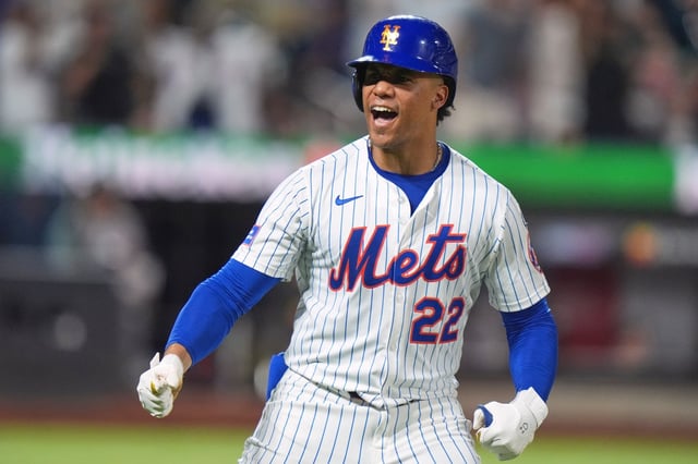 New York Mets&#39; Juan Soto celebrates after hitting a home run during the seventh inning of a baseball game against the Atlanta Braves Wednesday, June 25, 2025, in New York. (AP Photo/Frank Franklin II)
