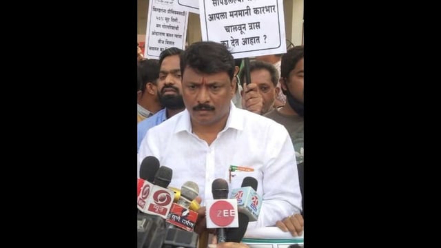 Accused Pramod Kondhare was present at Shaniwarwada during the visit of party leader Gadkari. (HT)