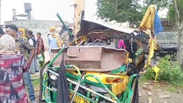 The mangled remains of an autorickshaw after a mishap in Jalandhar. (HT photo)