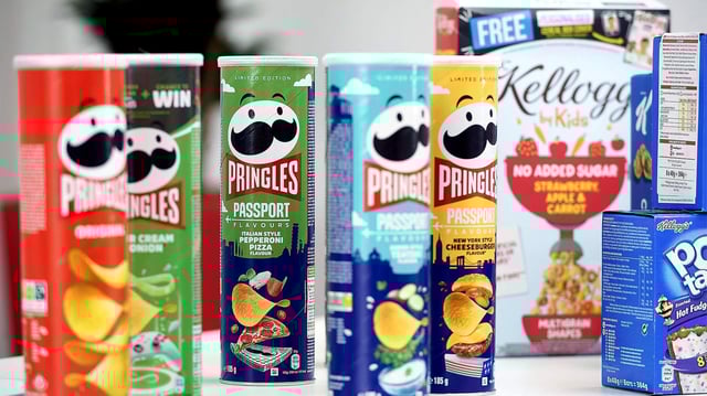 Pringles und Produkte der Firma Kellogs.