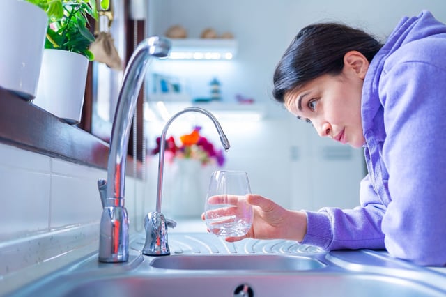Roughly 60% of the U.S. population—about 200 million people—are served by water systems contaminated with PFAS chemicals.