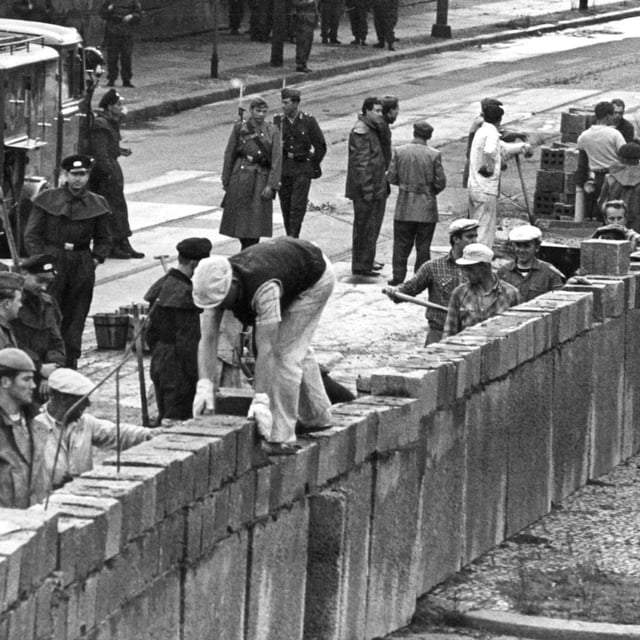 In manchen Köpfen steht sie noch: Mauerbau in Berlin, 18.8.1961.