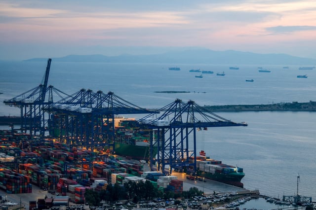 A view of the container terminal of the Piraeus port, in Perama suburb of Piraeus, Greece January 28, 2025.  REUTERS/Louisa Gouliamaki/File Photo
