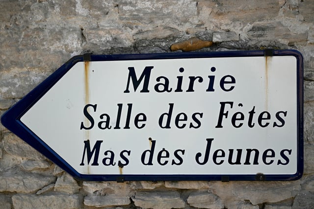 Vaucluse: une fusillade éclate dans un mariage et fait deux morts dont la mariée