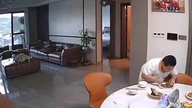 A young boy in China has gone viral for running back to eat his food in the middle of an earthquake