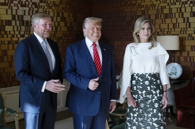 President Donald Trump poses with Netherlands&#39; King Willem Alexander, left, and Netherlands&#39; Queen Maxima at the Paleis Huis den Bosch prior to attending a NATO summit, in The Hague, Netherlands, Wednesday, June 25, 2025.