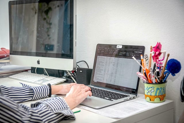 Après la Société générale, c’est au tour de l’opérateur de téléphonie mobile Free de revenir en arrière sur le travail à distance.
