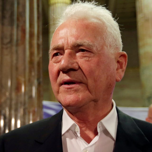 Frank Stronach arrives at the parliament for a TV discussion during national elections in Vienna, Austria, Sept. 29, 2013. THE CANADIAN PRESS/AP, Matthias Schrader