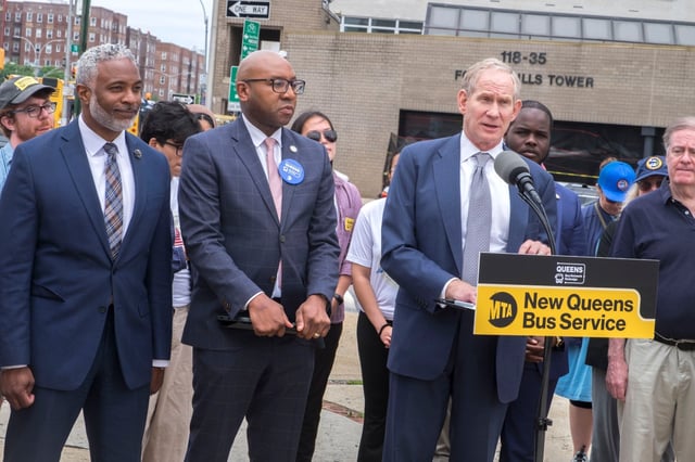 MTA chairman Janno Lieber with Queens Borough President Donovan Richards announcing the start of the Queens Bus Redesign. (Evan Simko-Bednarski for New York Daily News)