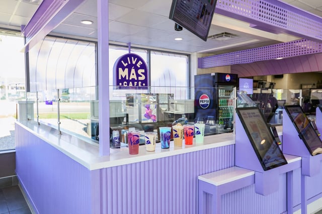 Over 30 customizable drinks will be available for Houston Taco Bell customers at the Live Más Café in late fall.