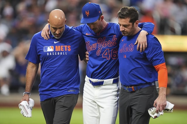 Mets&#39; Griffin Canning left Thursday&#39;s win over the Braves with an ankle injury.