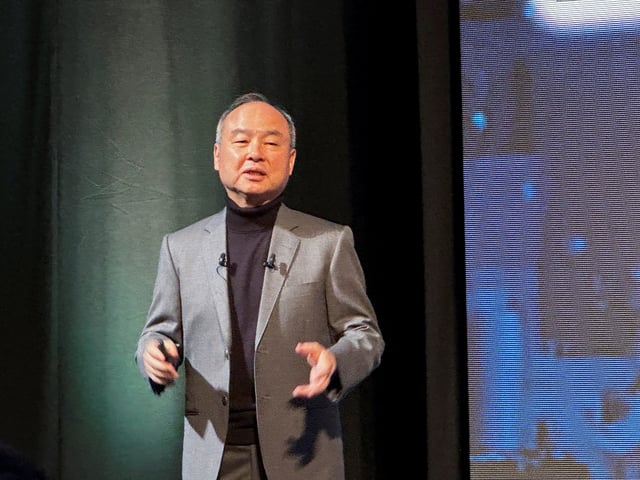 SoftBank CEO Masayoshi Son speaks at the SoftBank World 2023 corporate conference, in Tokyo, Japan October 4, 2023. REUTERS/Francis Tang/File Photo